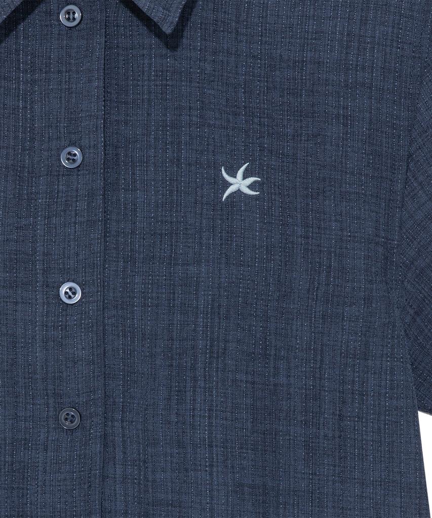 THE COLDEST MOMENT (W) Tcm Mini Logo Textured Half Shirt (Navy)