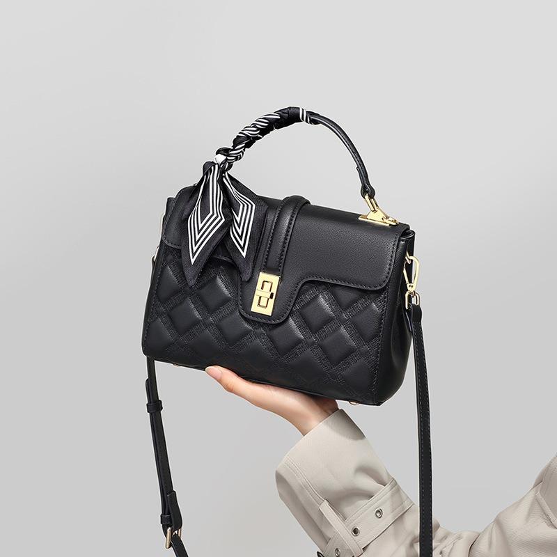 Bag Women's Summer New Leather Women's Bag Crossbody Atmospheric Mom Bag Premium Sense Shoulder Handbag