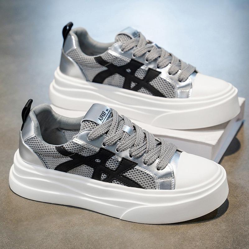 

Men s shoes summer new breathable fashion versatile board shoes men s comfortable low-top sports and leisure trendy shoes 44 серый