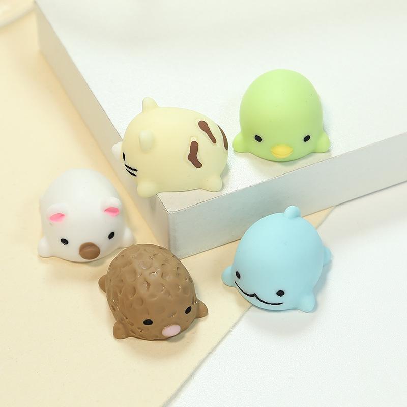 Miniature Luminous Resin Animal Ornaments: Cartoon Desktop & Car Decorations