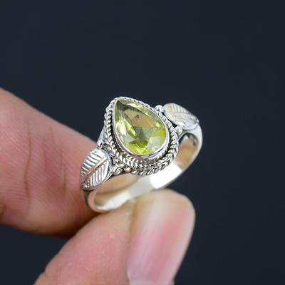 Bague à facettes en argent sterling 925 massif avec pierre précieuse péridot naturelle faite à la main pour femmes et filles
