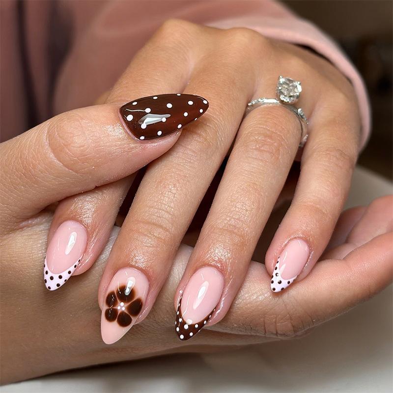 24PCS Almond Brown Smudge Press On Nails with Glue Retro Flowers Autumn French Fake Nails for Women Wearable Simple False Nails