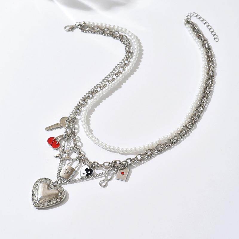 Multi-layer Love Necklace, Retro Pendant, Fashion Key, Cherry Stacked Collarbone Chain Women's Necklace.
