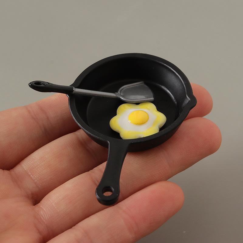 1:12 Dollhouse Mini Egg Frying Pan Kitchenware Model Dollhouse Kitchen Scene Accessories Children Pretend Play Toys Kit