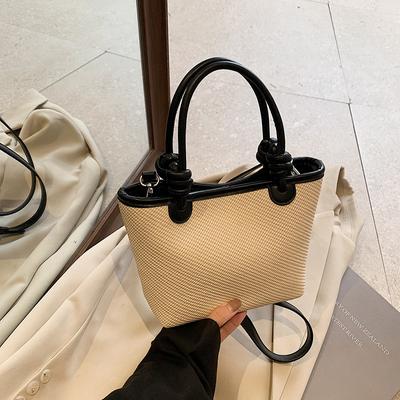 Versatile Messenger Bag Women's New Fashion Portable Tote Bag Leisure Bag