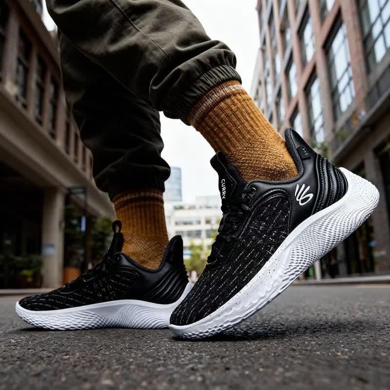Under Armour Men s Low-Top Basketball and Training Shoes EU 40 чёрный