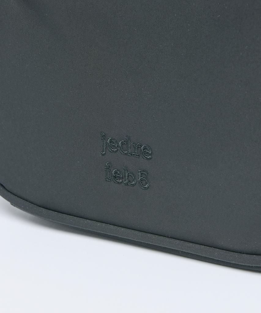 Jedrefeb5 Slant Shoulder Bag Black