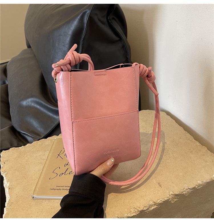 

Сумка для мобильного телефона женская через плечо новая нишевая модная на плечо сумка-ведро маленькая сумка для мобильных телефонов розовый