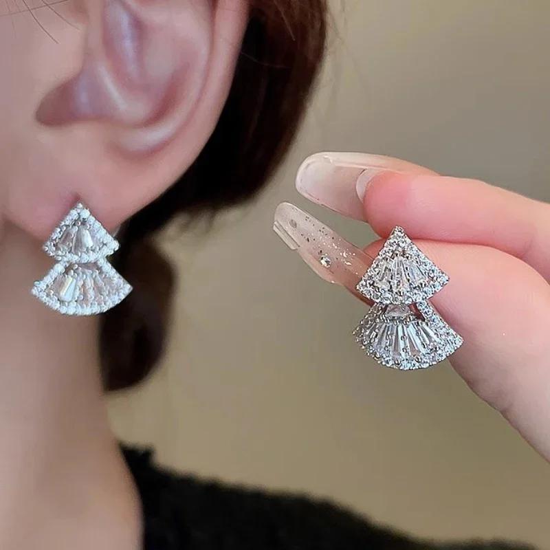 Luxury Double Scalloped Shaped Drop Earrings for Women Fashion Sparkling Cubic Zirconia Accessories Chic Wedding Jewelry