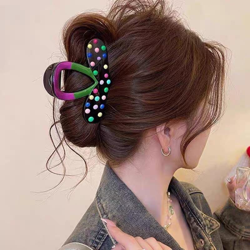 AWAYTR Dazzling Polka Dots Heart Hair Claws Acrylic Hair Clips Crab For Women Girl Gift Hair Accessories Valentine Headwear