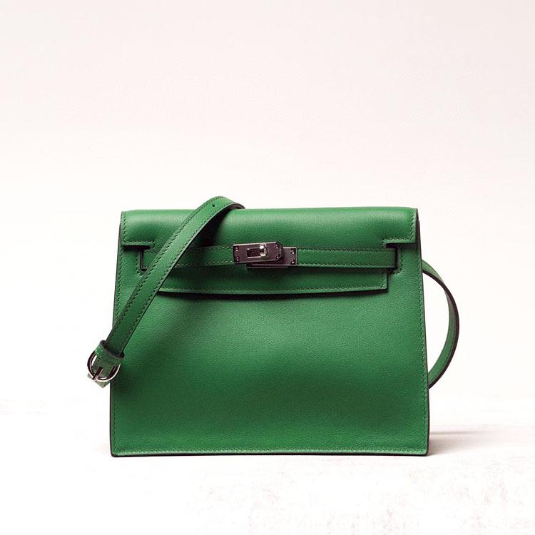 Hochwertiger Rucksack aus Evercolor-Rindsleder mit halber Wachslinie und Dutt-Oberschicht und einer Schulter