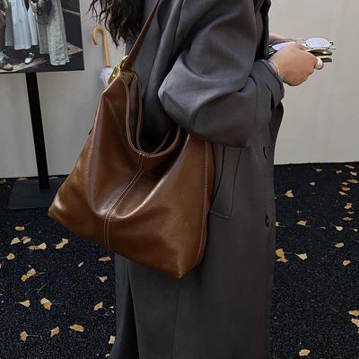 2024 New High-End Retro Women's Versatile Shoulder/Underarm Tote for Autumn and Winter