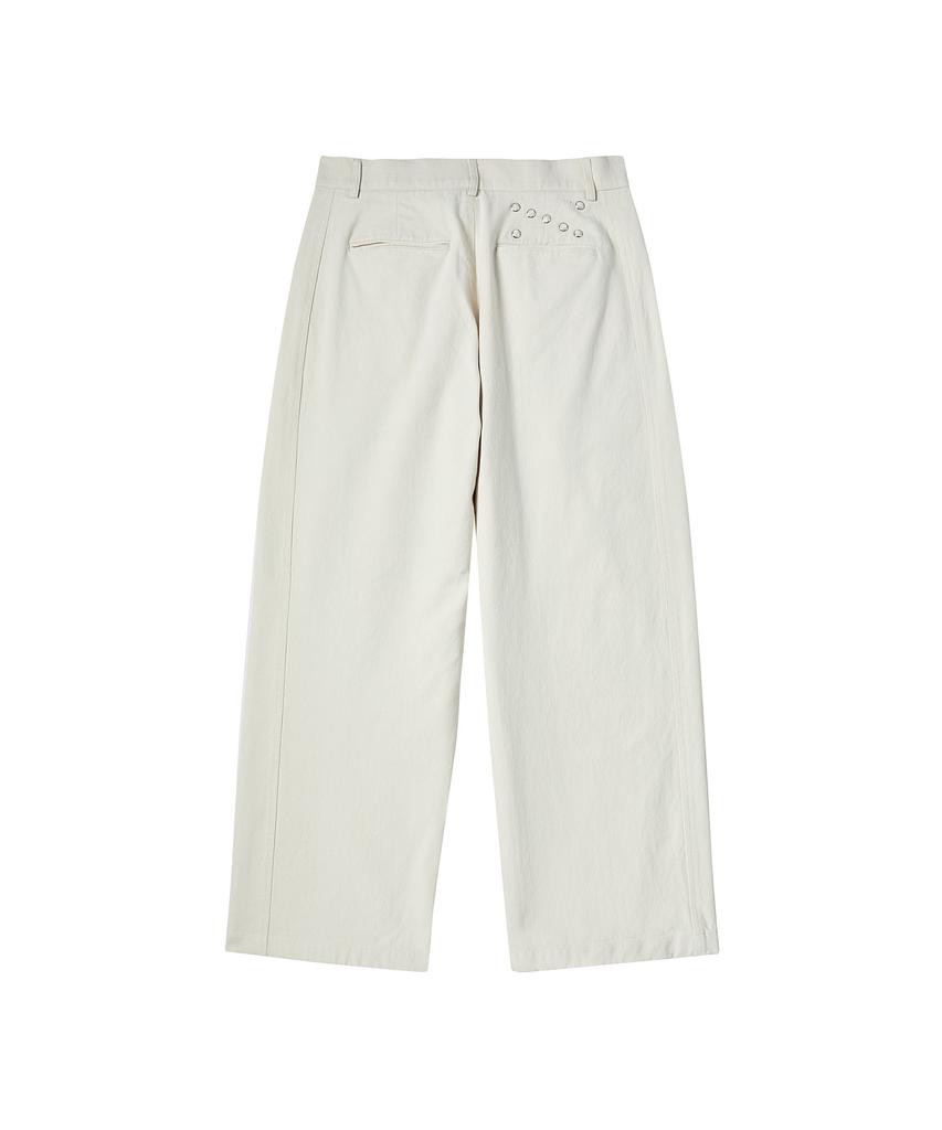 BEYOND CLOSET [Collection Line] Structured Cotton Curved Pants Cream