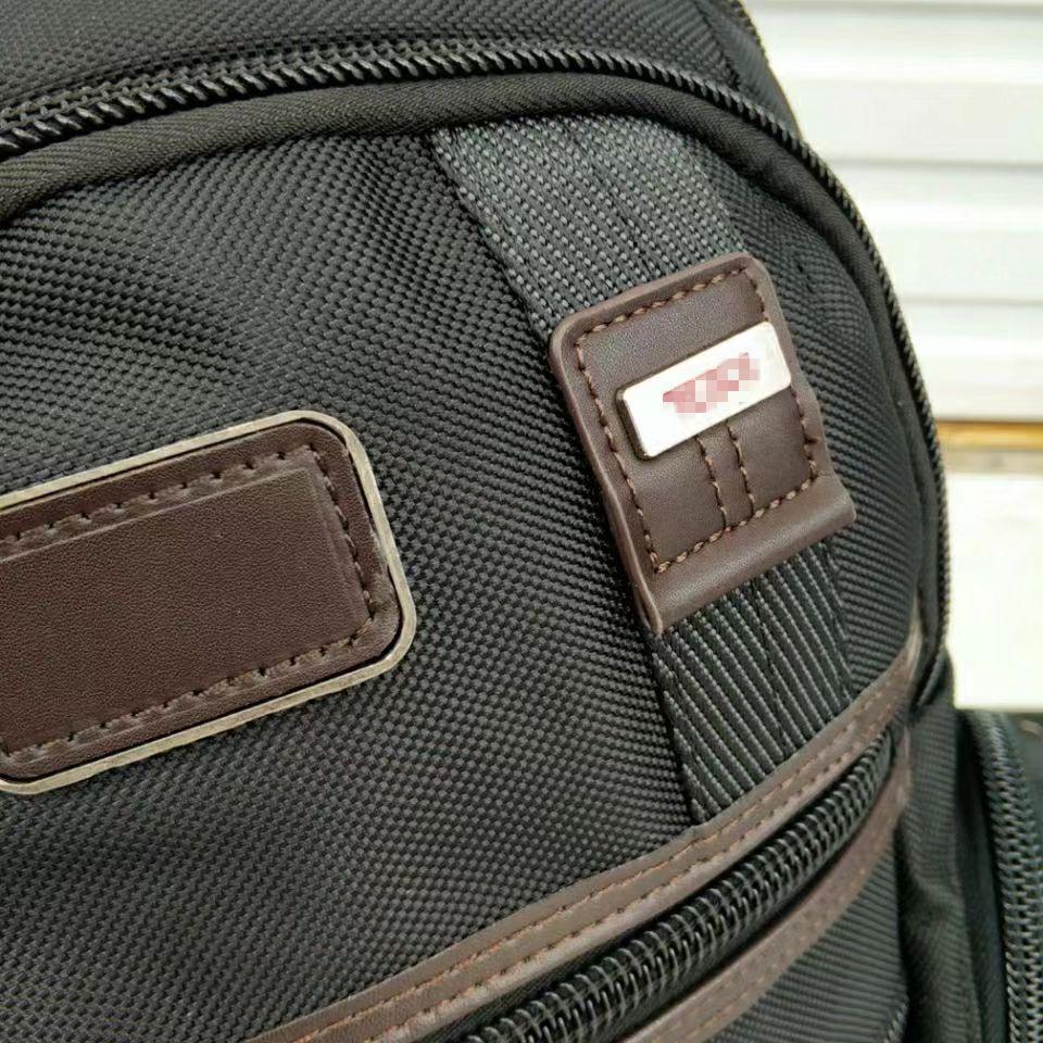 Herrars expanderbara laptopryggsäck i ballistisk nylon - Lättviktig och avslappnad