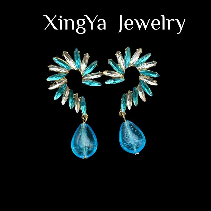 

Caibao Full Set Water Droplet Glass Sea Blue Temperament Versatile Earrings Bohemian Style Fake
