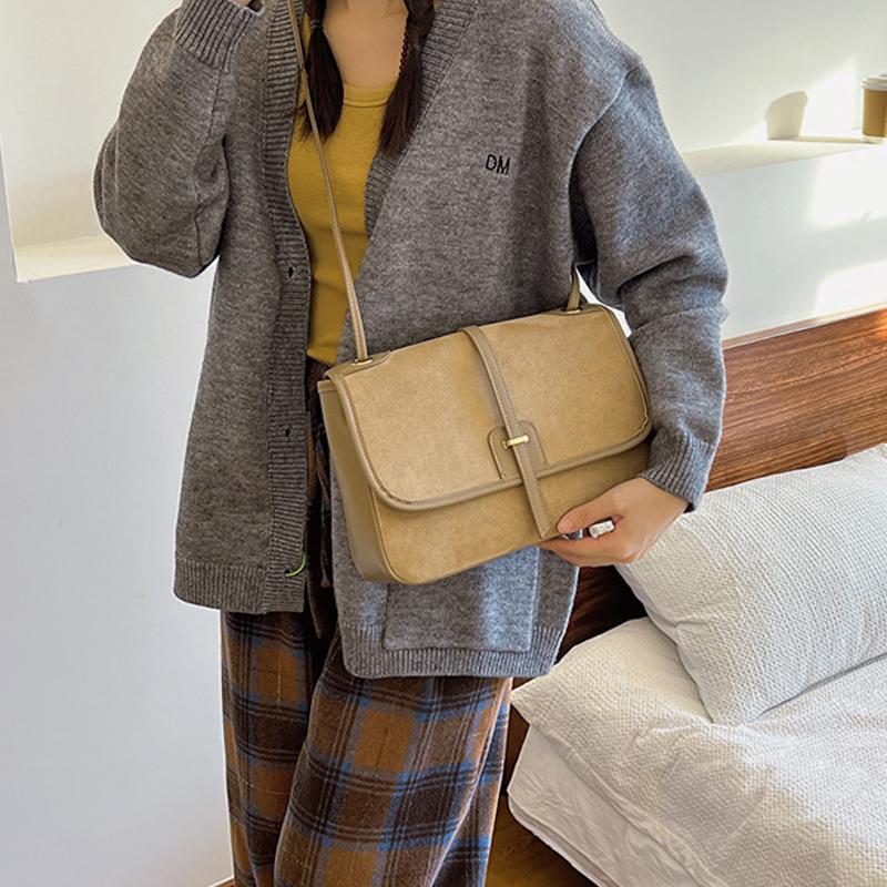 Ретро кожаные сумки подмышки для женщин французские сумки через плечо большой вместимости — фото 5