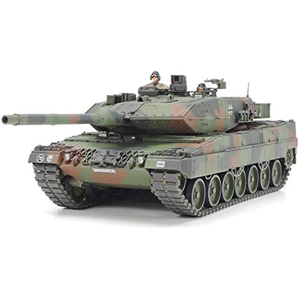 Tamiya 1/35 Military Miniature Series No. 271 Bundeswehr Main Battle Tank Leopard 2 A6 Plastic Mo...