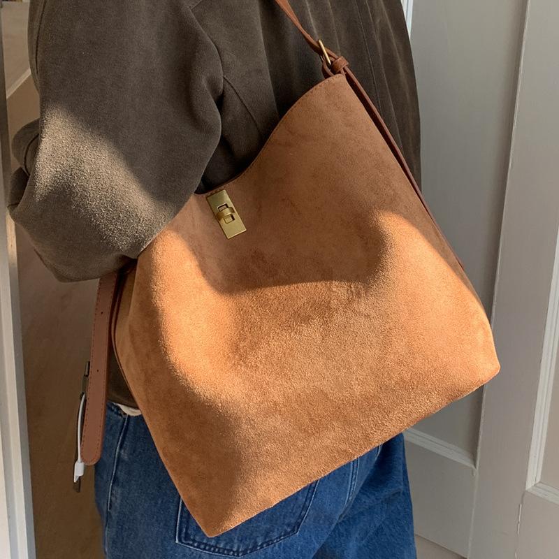 Beuteltasche Retro Wildleder Großraum Tragetasche Damen Herbst Neu Ein-Schulter Umhänge Mutter und Kind Tasche