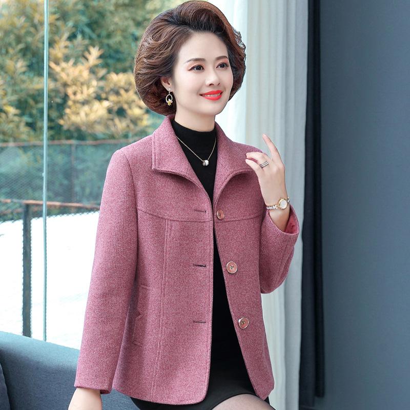 

Весенняя верхняя одежда для женщин среднего и пожилого возраста: Модный короткий костюм, Идеальный для 50-летних, Прекрасно подходит для весны и осени. 3XL, 116-130 jin