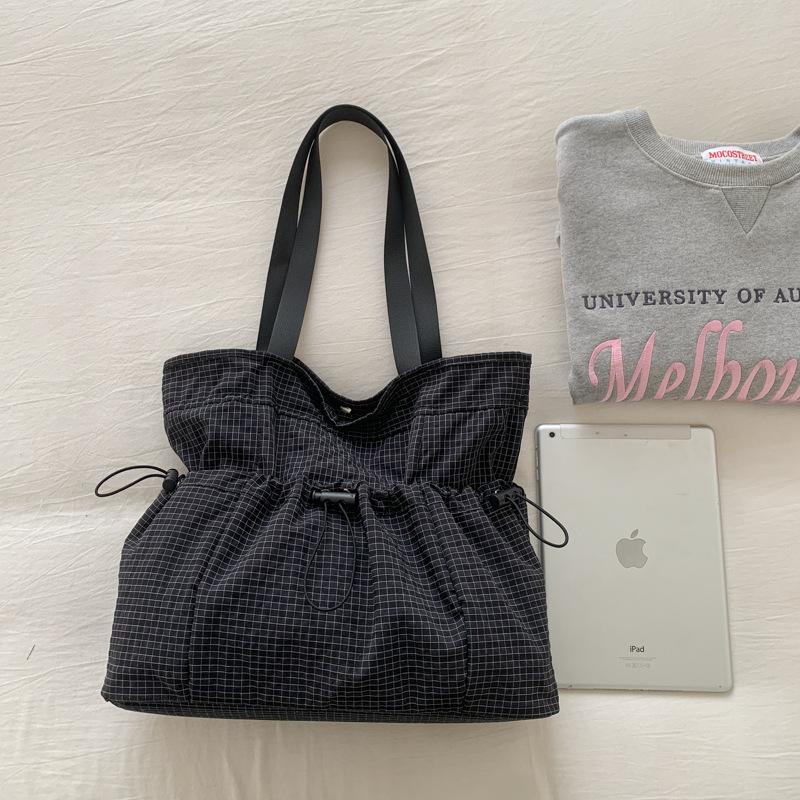 Relaxed Chic Tote Bag, Korean Plaid Drawstring Shoulder Bag, Soft Ruched Fabric With Large Capacity, Women Casual Shopping Bag