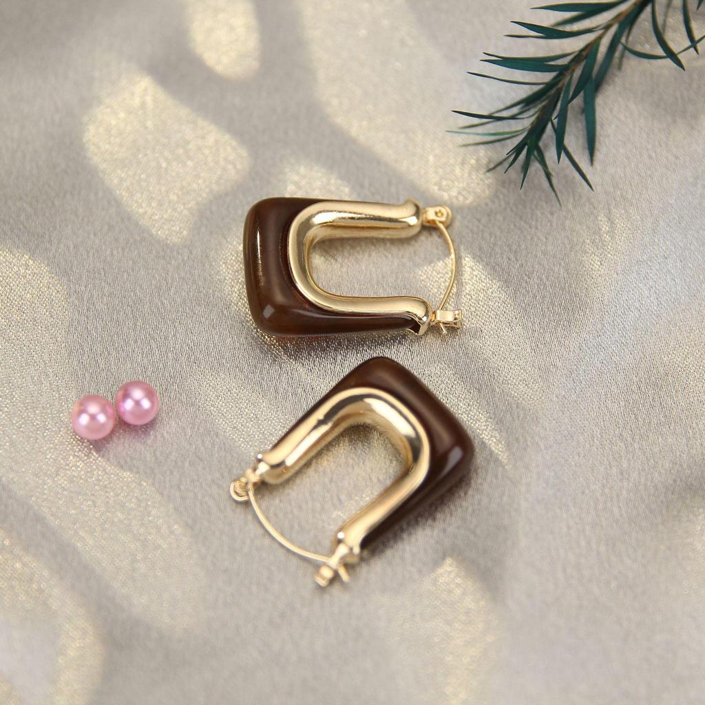 KC Gold Fashion Korean Style U-Shaped Celebrity Design Earrings
