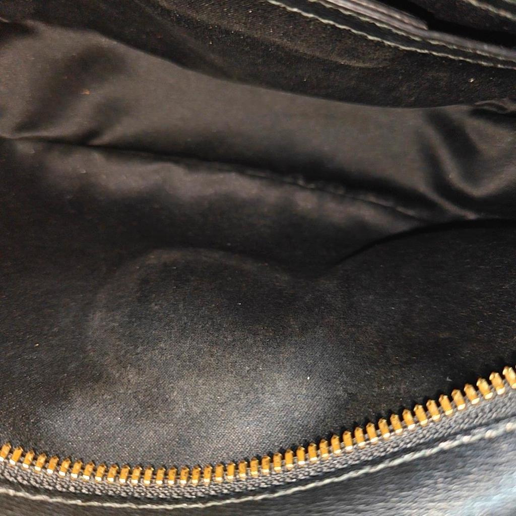 [Pre-Owned] Black Leather Large Shoulder Bag - Very Good #18ZNHFS