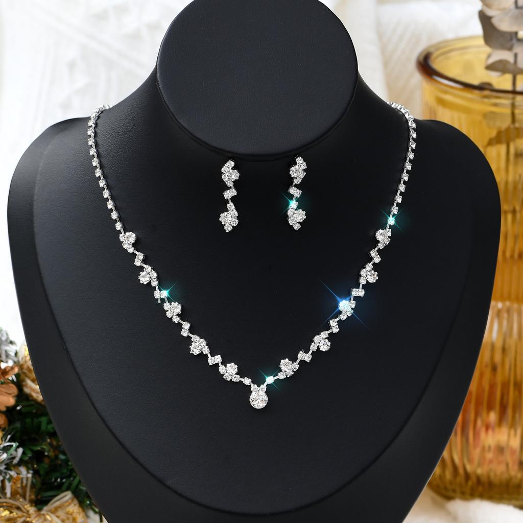1 Set Of Fashionable And Simple Water Droplet Necklace, Earrings, Jewelry Set, Women's Wedding Banquet Party Daily Accessories