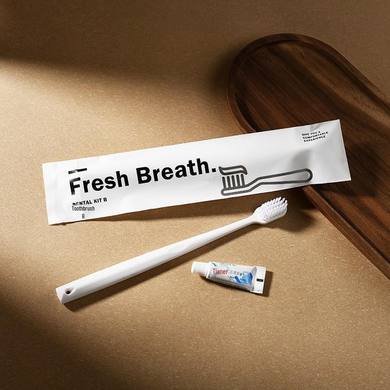 "Special Hotel Toiletries Set: Comb, Disposable Toothbrush with Toothpaste, Soft Bristles, Ideal for Homestays"