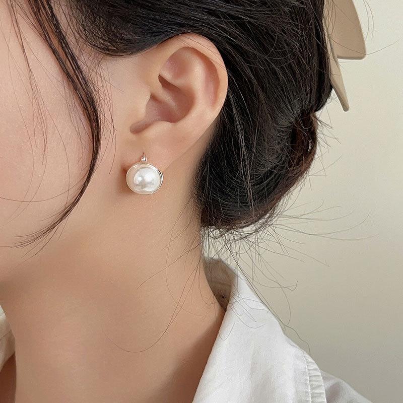 Stylish and Exquisite Double-sided Large Semi-round Beads Niche Design Premium French Earrings Women's Bead Earrings