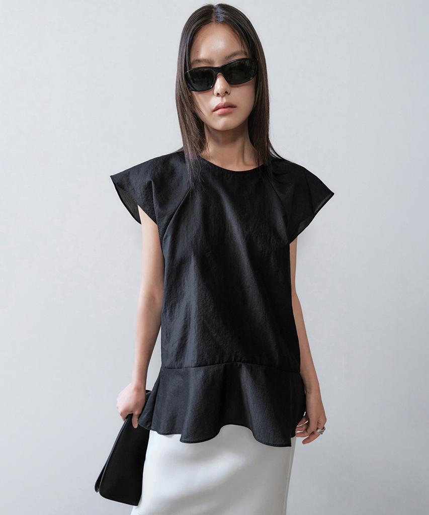 ONE Frill Blouse_Black