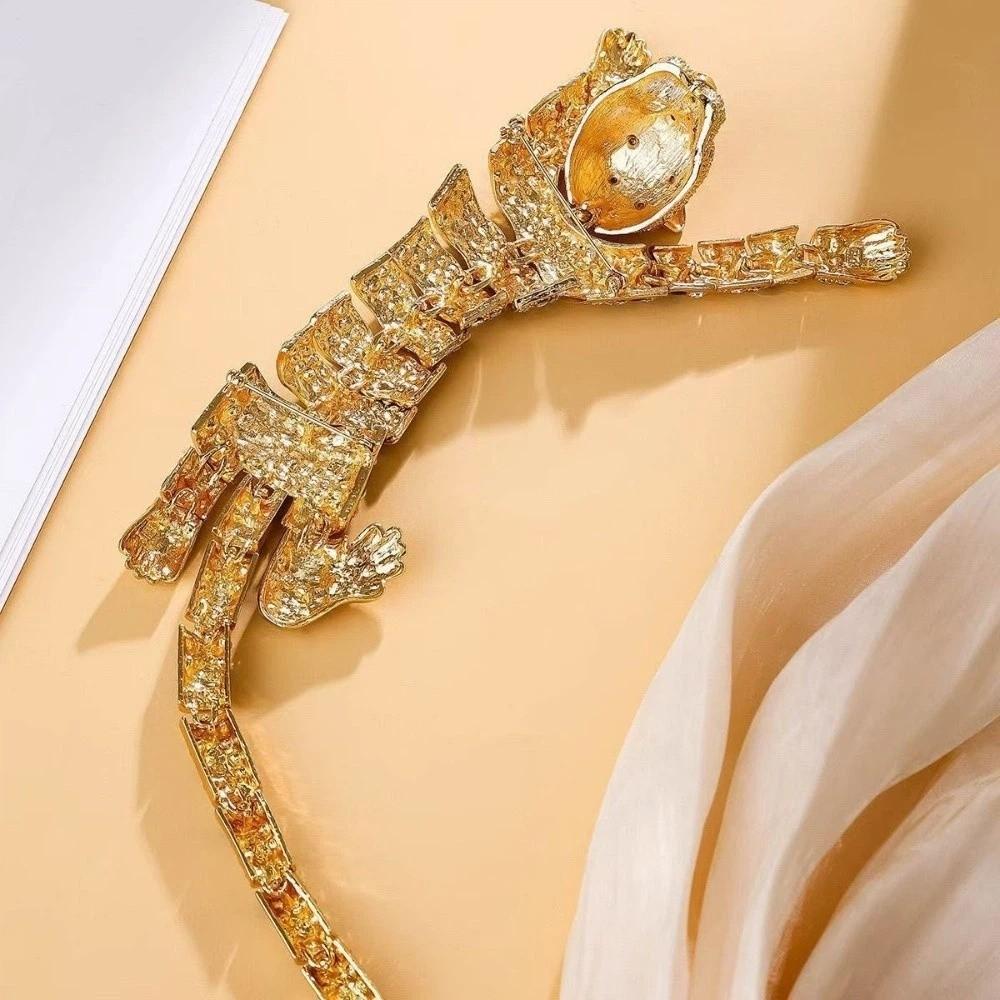 Leichter Luxus Schulterdekor Brosche Elegante Schulterblitz Große Tigerbrosche Anzug Zubehör