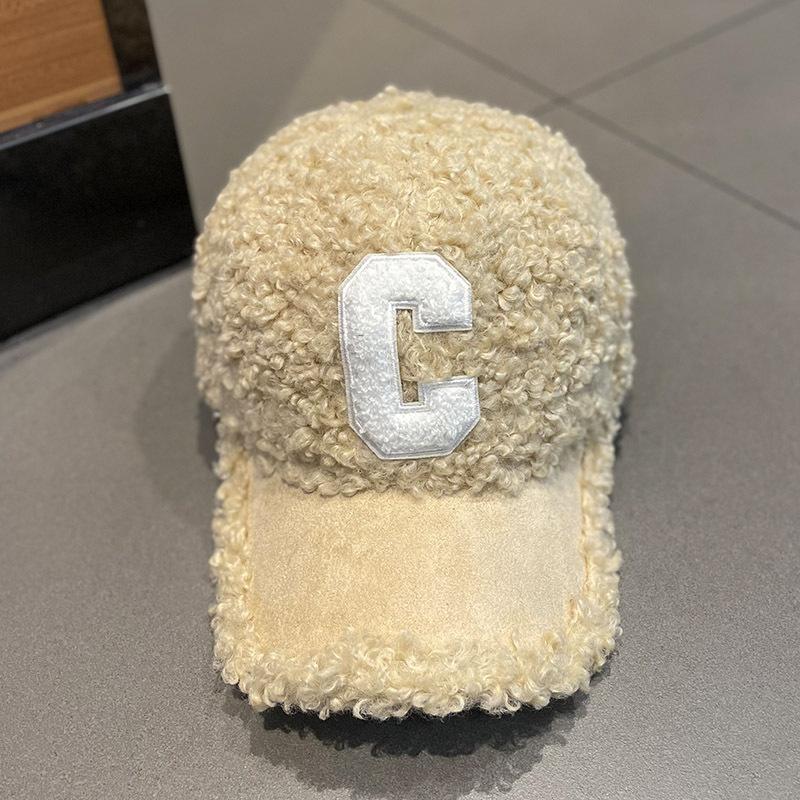 Hat female ins lamb wool C letter cap autumn and winter versatile fashion Internet celebrity baseball cap tide