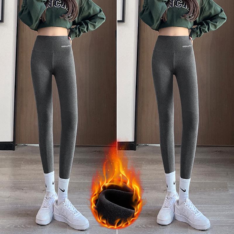 Plus-Size Women's Fleece-Lined Slimming Leggings for Autumn and Winter - Warm, Thick, Wearable Outdoors, Suitable for 200 Jin
