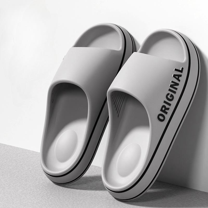 Mannen Trend Nieuwe Zomer Slippers EVA Zachte Bodem Cloud Slides Lichte Strandschoenen Mannelijke Geschikt Binnen en Buiten Paar Badkamer Antislip Sandaal