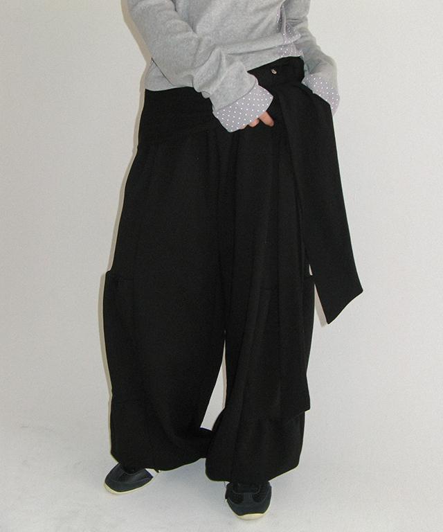 RONRON Wrap Shirring Balloon Jogger Pants Black