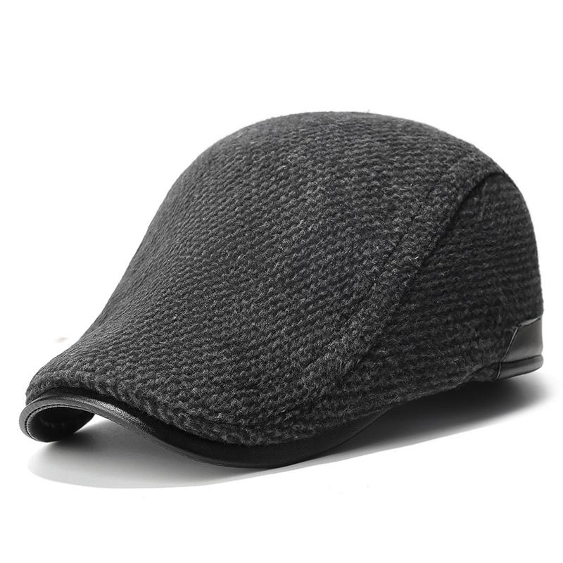 

Winter Forward Cap Cold-Proof Retro Cap Sun Hat for Middle-Aged Thick Warm Velvet Riding Ear Protection Cap