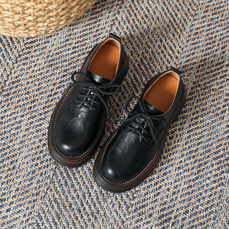 Små skinnsko dame 2025 vår snøresko retro britisk stil rund tå tykk hæl enkeltsko high-end polerte loafers