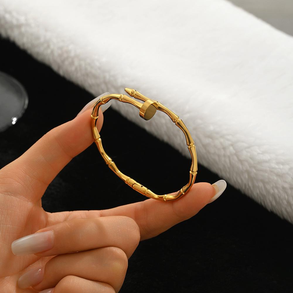 Elegantes Zirkonarmband - Weißer Titanstahl für Damen