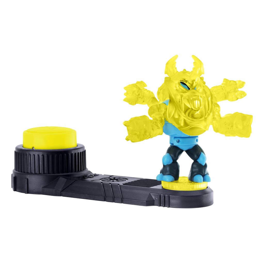 Legend of Aked Power Storm - Giants - Chest - Mini Battle Warrior with Double Strike Armor Ready, Fight, Split Strike.