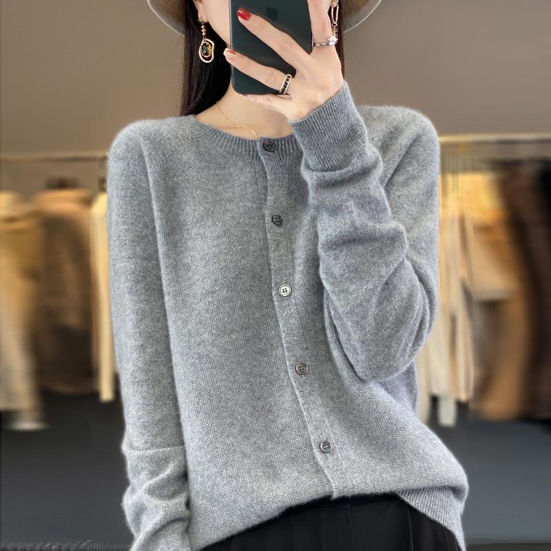 Women's Round Neck Pure Wool Cardigan - Versatile Loose Fit Solid Color Sweater for Spring and Autumn