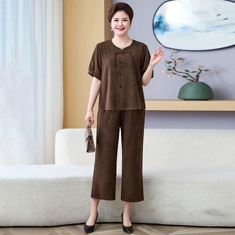 Chinese Style Summer Two-Piece Set: Mid-aged and Elderly Mom Short Sleeve Loose T-shirt and Fashionable Pants
