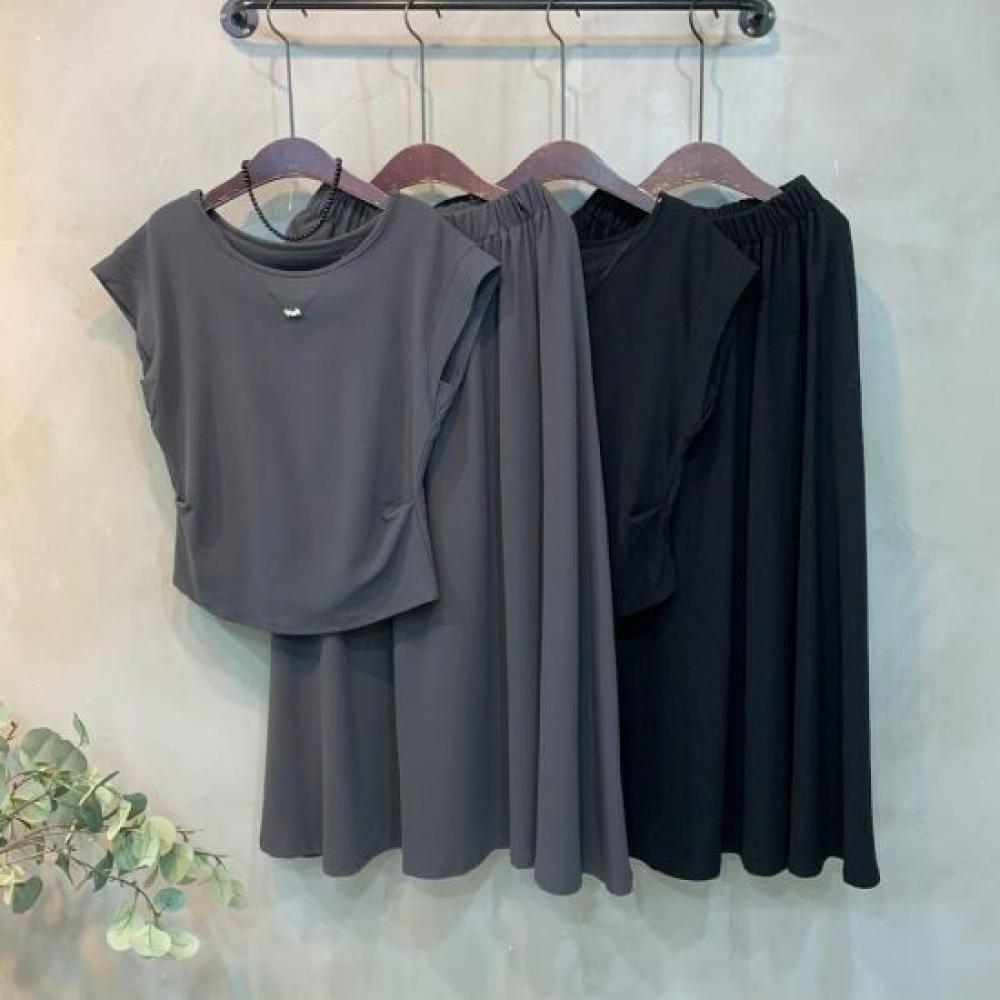 C S In The Room ladieS PendanT neCklaCe And ShirrIng baCk SliT T ShirT Long SkrT