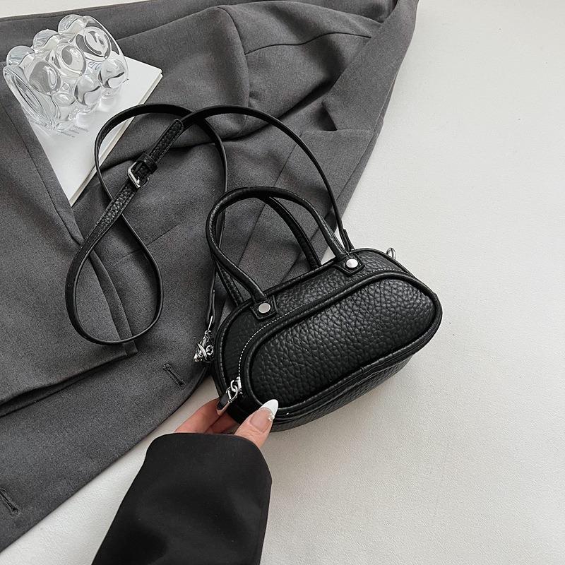 Summer Popular Small Bag Women's New Fashion Versatile Shoulder Bag Small Bag Messenger Bag