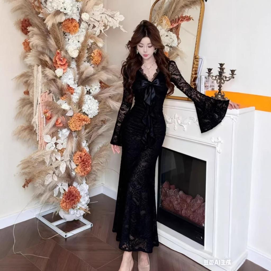 Purple V-neck Lace Dress for Women's Autumn and Winter Tight Figure Long Dress, Socialite Style Sexy Hip Wrap Fishtail Dress