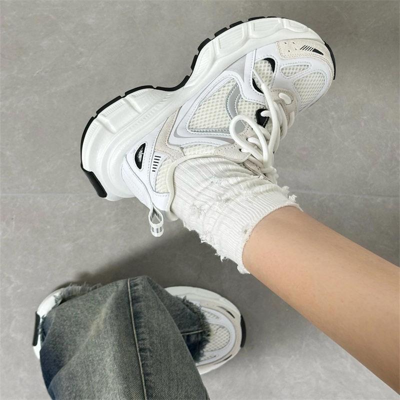 Popular dad shoes 2025 autumn new fashion thick-soled super soft versatile little white shoes mesh breathable casual sports shoes