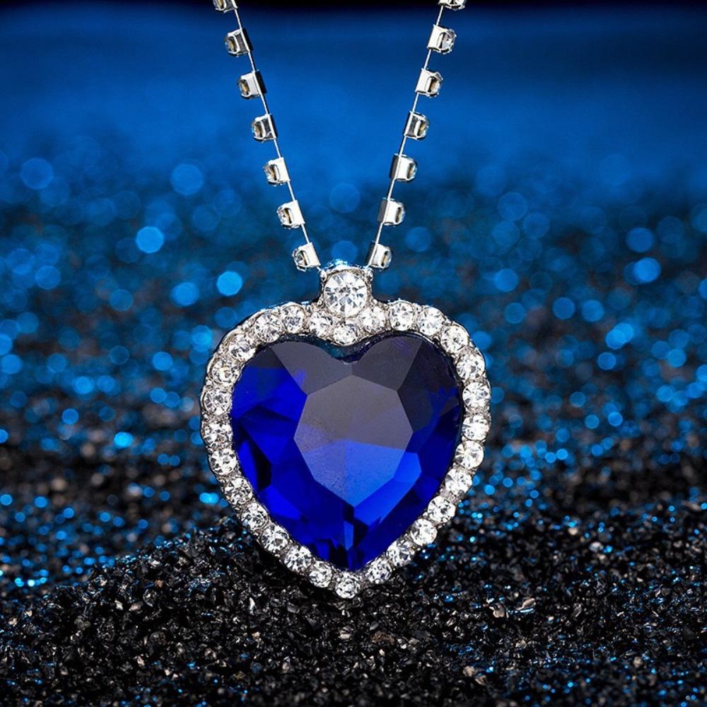 Luxury Classic Blue Ocean Star Inlay Zircon Chin Crystal Pendant Necklace for Women Weding Party Trendy Temperament Jewelry Gift