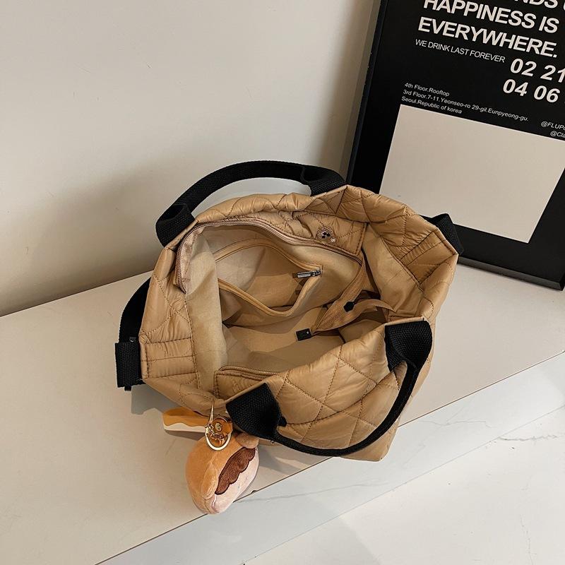 Большая вместительная сумка-тоут для учебы — фото 9