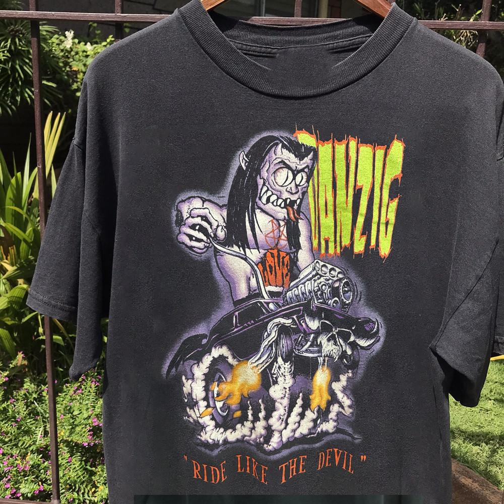 

Винтажная футболка Danzig ride like The devil 1999 Band Все размеры от S до 5XL Go77 Унисекс футболка L