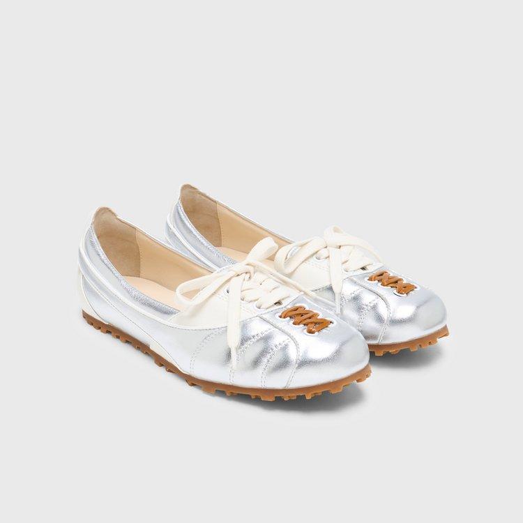 

Song Zuer has the same 2025 summer new shallow mouth single shoes, red ultra-light soft thin-soled sports ballet shoes, German training 40 серебряный