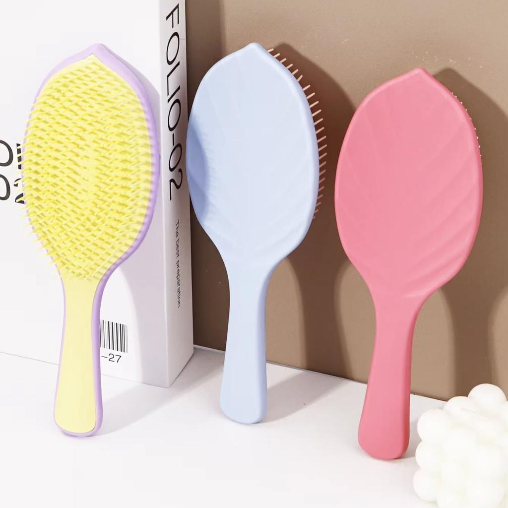 Fluffy leaf shaped hair brush, plastic bristles scalp massage comb, anti-static,reduces frizz, suitable for daily use